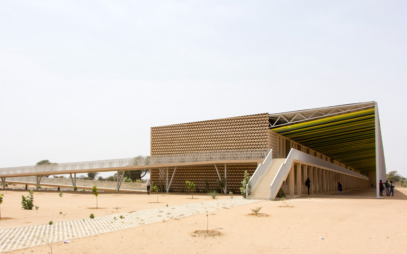 Учебный корпус Университета имени Алиуна Диопа, Бамбей, Сенегал